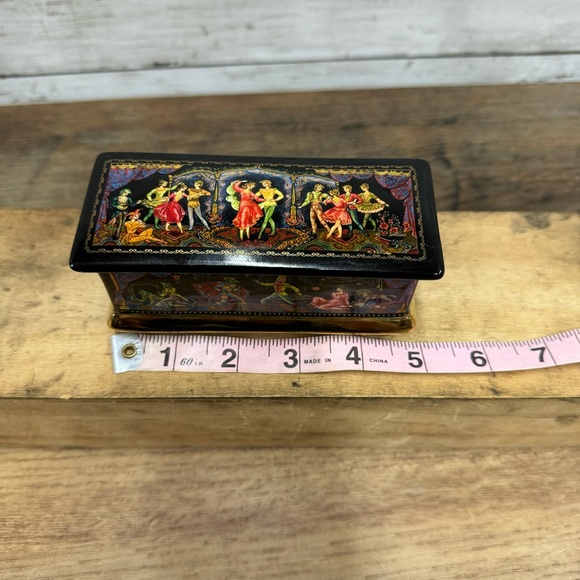 1991 Ardleigh Elliott Numbered Porcelain Russian Nutcracker Music Trinket Box - Picture 8 of 9
